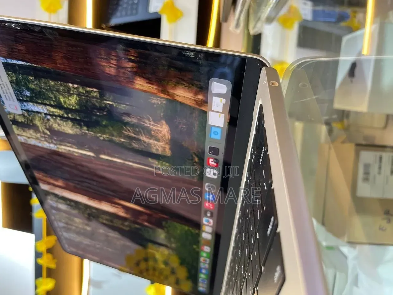 New Laptop Apple MacBook Air 2025 M4 16GB Apple M4 SSD 512GB