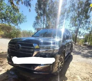Toyota Land Cruiser 4.5 V8 VXR 2021 Black