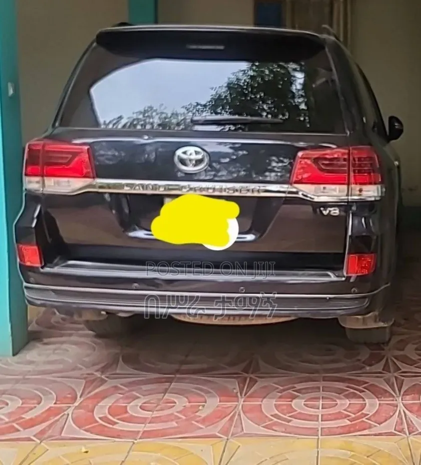 Toyota Land Cruiser 4.5 V8 VXR 2021 Black