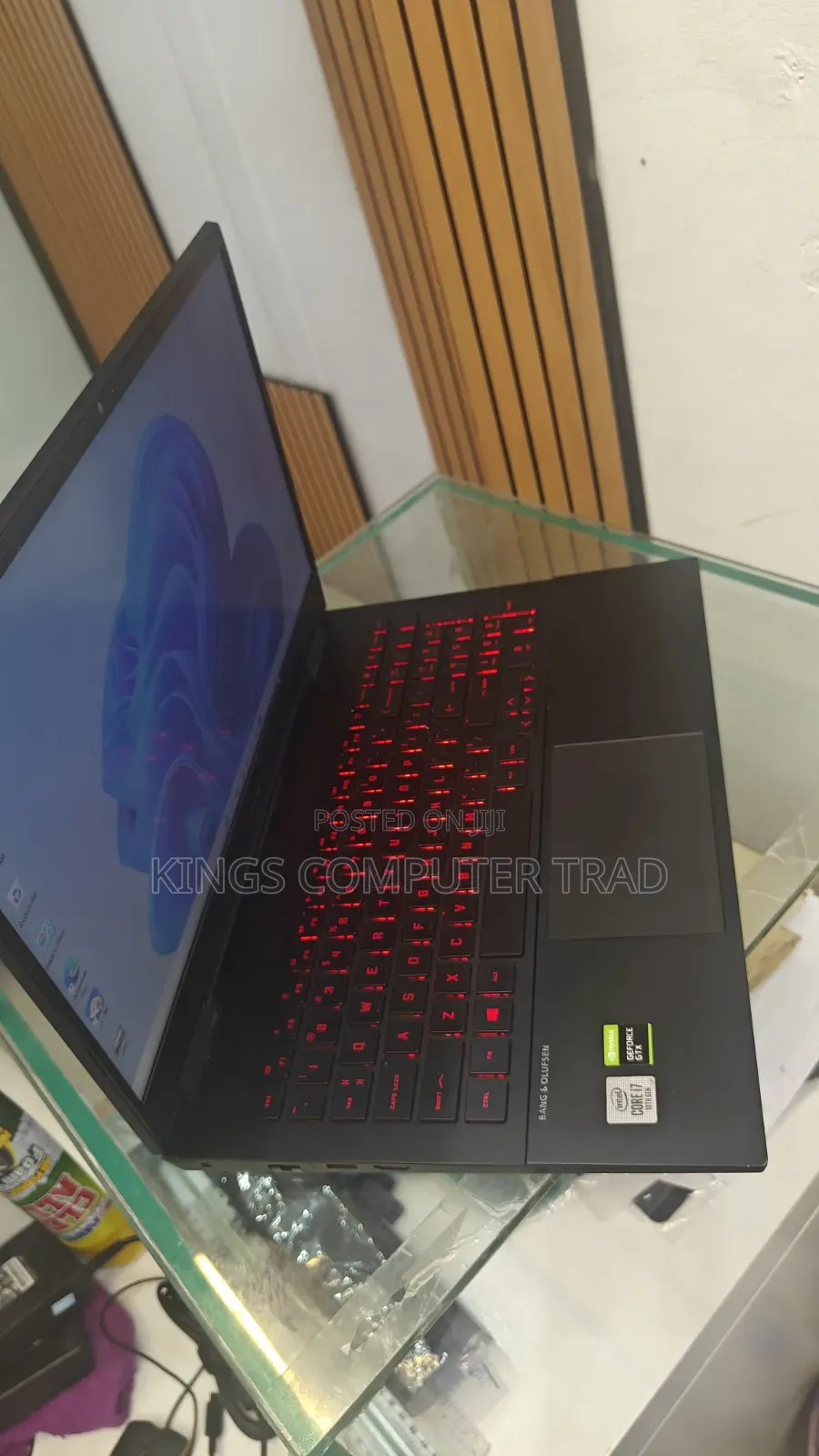 New Laptop HP Omen 15 16GB Intel Core i7 SSD 512GB
