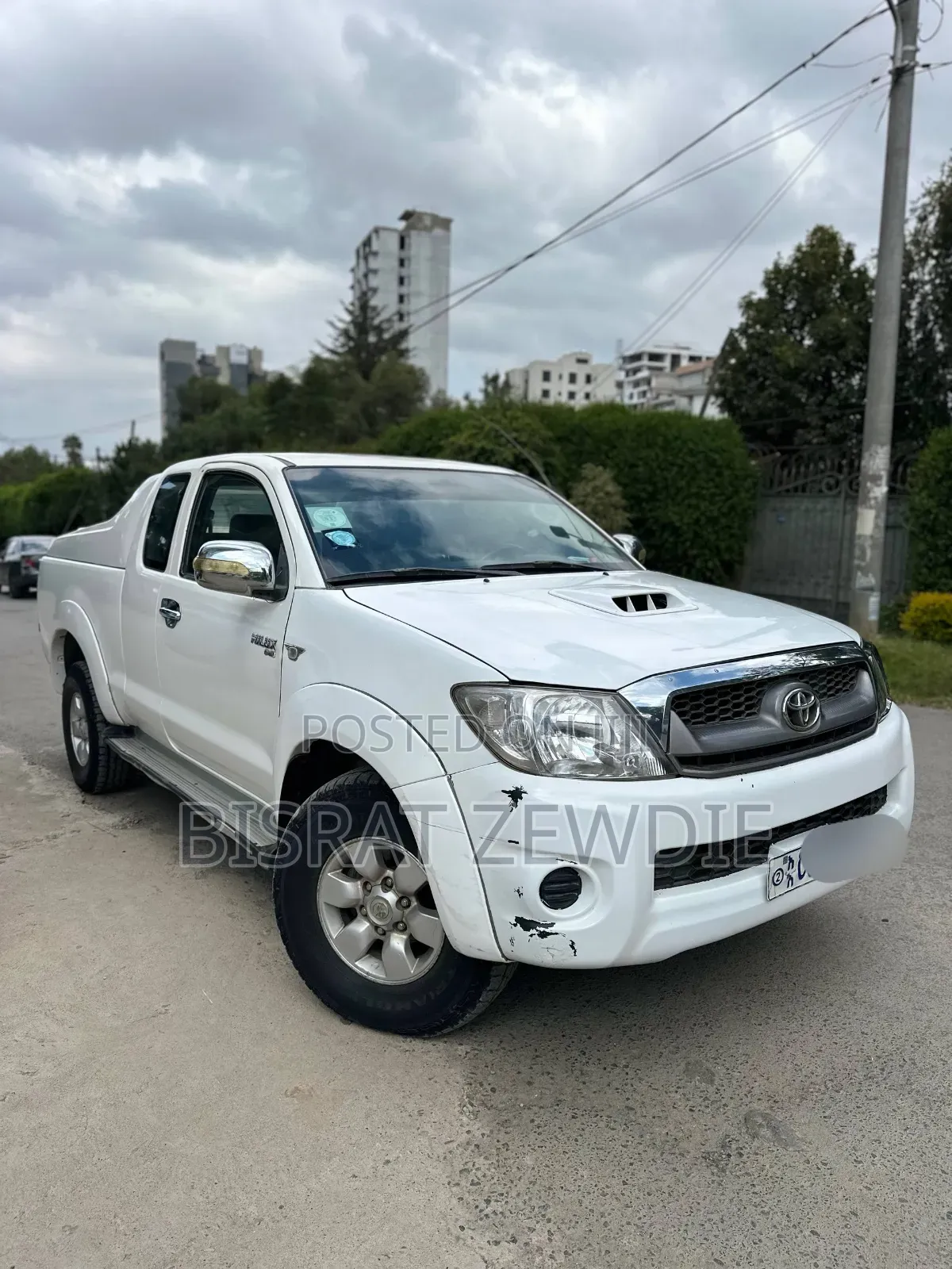 Toyota Hilux 2010 White