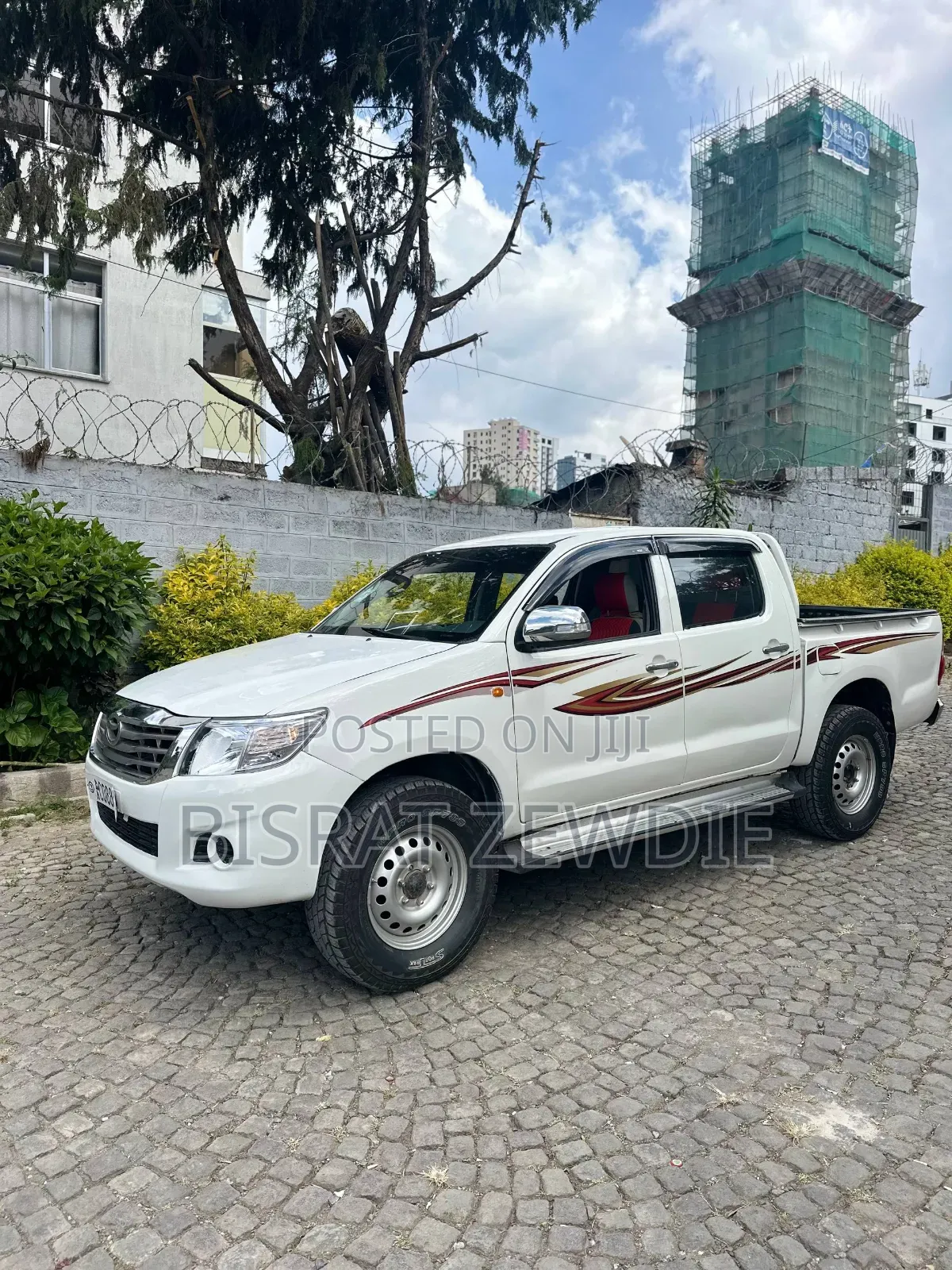 Toyota Hilux 2010 White