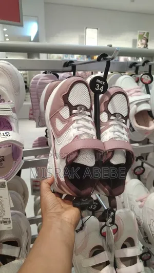 Original Max Fashion Kids Sneakers (Size 34)