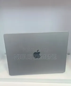 New Laptop Apple MacBook Pro 2023 M3 8GB Apple M3 Pro SSD 512GB