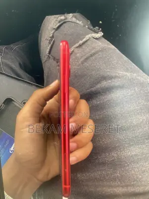 Apple iPhone 11 128 GB Red
