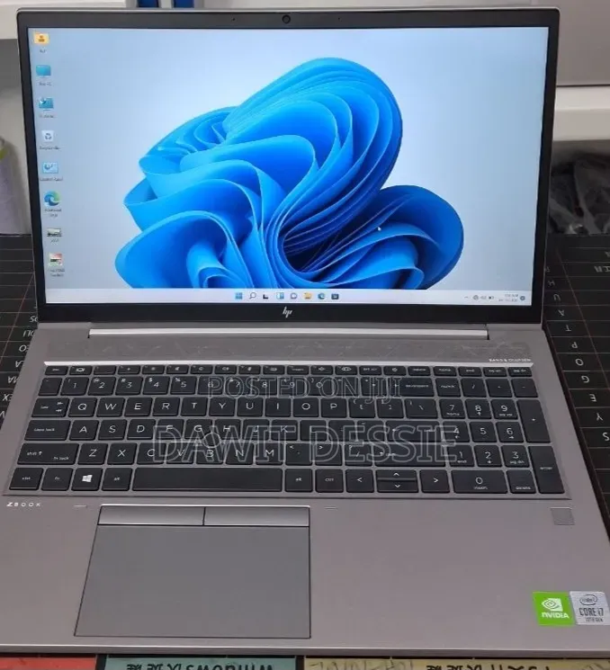 New Laptop HP 16GB Intel Core i7 SSD 512GB