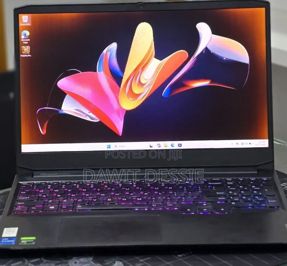 New Laptop Lenovo 8GB Intel Core i5 SSD 512GB