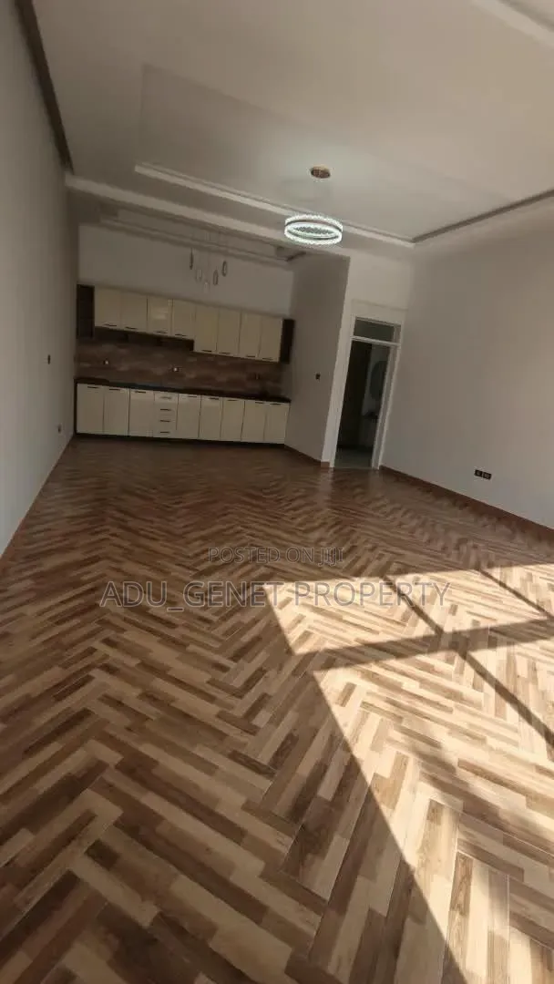 Furnished 3bdrm House in Around Sumit, Bole for sale