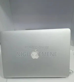 New Laptop Apple MacBook Air 2017 8GB Intel Core i7 SSD 128GB