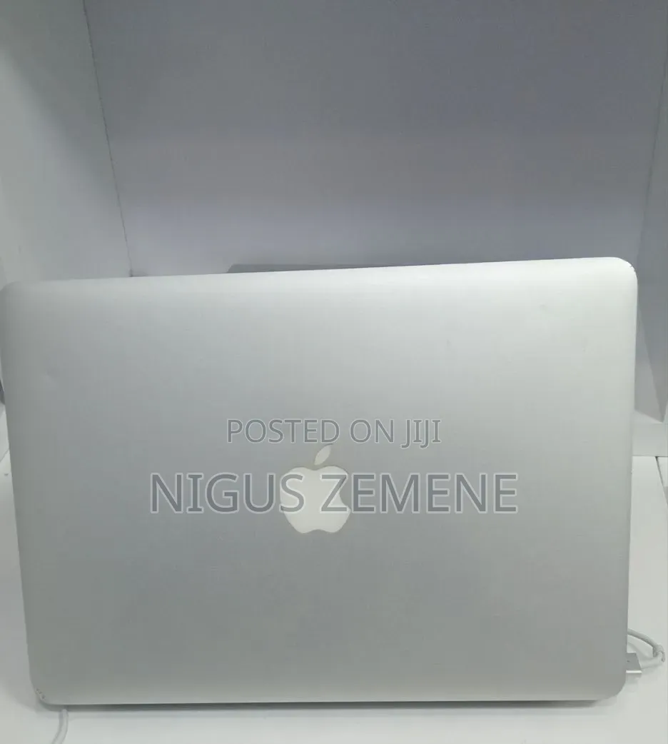 New Laptop Apple MacBook Air 2017 8GB Intel Core i7 SSD 128GB