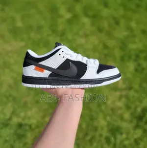 Nike SB Dunk Low Pro "Tightbooth" Sneakers New Arrival