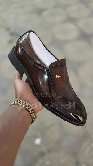 Lacoste Flat