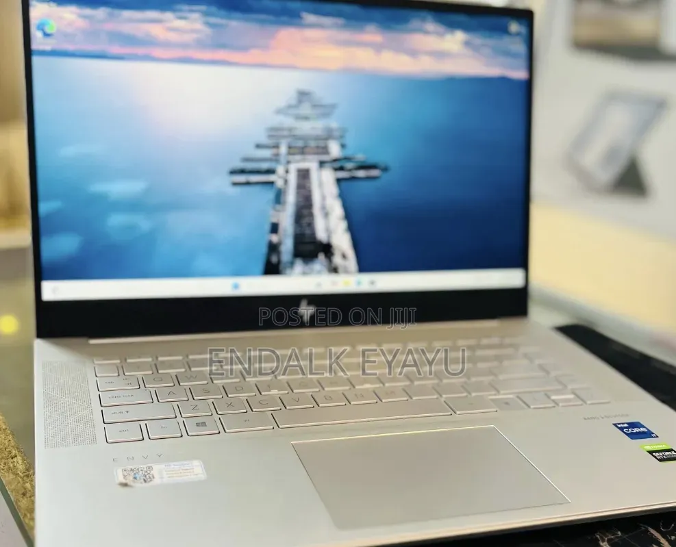 New Laptop HP Envy 15 16GB Intel Core i7 SSD 512GB