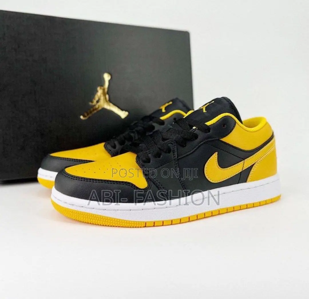 Air Jordan 1 Low Reverse Panda Yellow Sneakers New Arrival