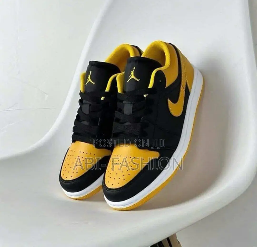 Air Jordan 1 Low Reverse Panda Yellow Sneakers New Arrival