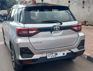 Toyota Raize 2022 Silver