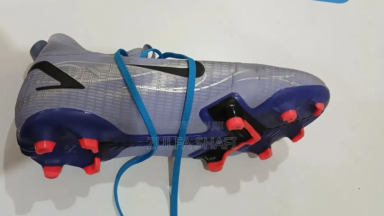 Sports Shoes