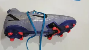 Sports Shoes