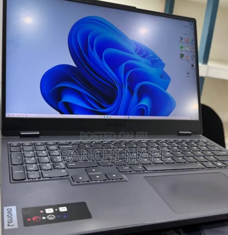 New Laptop Lenovo Legion 5 16GB AMD Ryzen 7 SSD 1T
