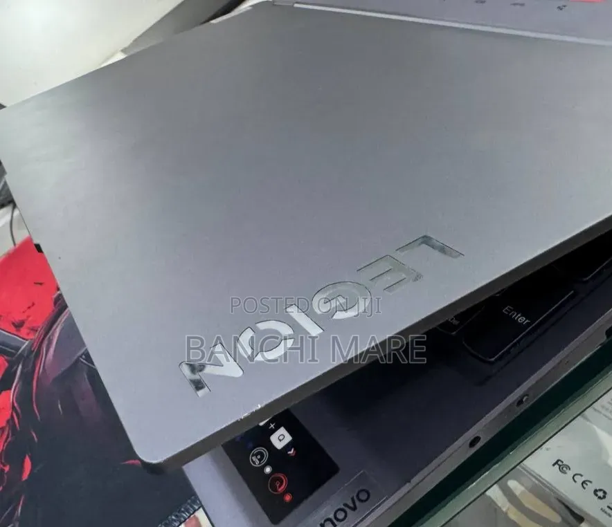 New Laptop Lenovo Legion 5 16GB AMD Ryzen 7 SSD 1T