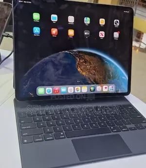 New Apple iPad Pro 13 (2025) 256 GB