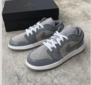 Air Jordan 1 Low SE Medium Grey/White/Cool Grey Sneakers New Arrival