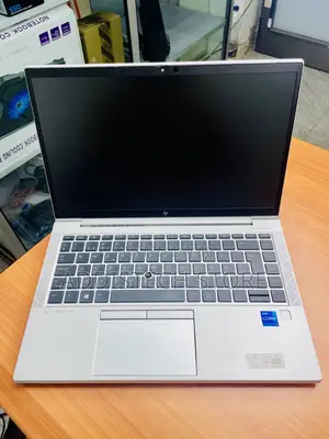 New Laptop HP EliteBook 840 8GB Intel Core i5 SSD 512GB