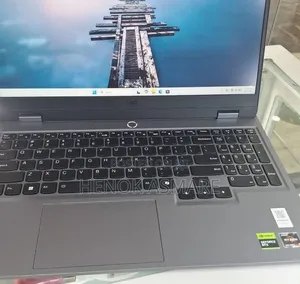 New Laptop Lenovo LOQ 15AHP10 16GB AMD Ryzen 5 SSD 512GB
