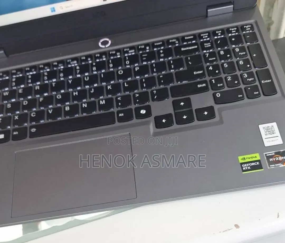 New Laptop Lenovo LOQ 15AHP10 16GB AMD Ryzen 5 SSD 512GB