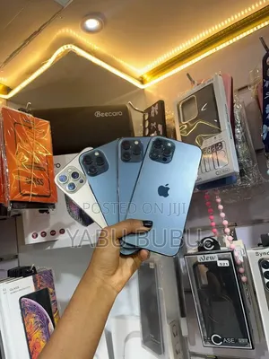 New Apple iPhone 12 Pro Max 256 GB Black