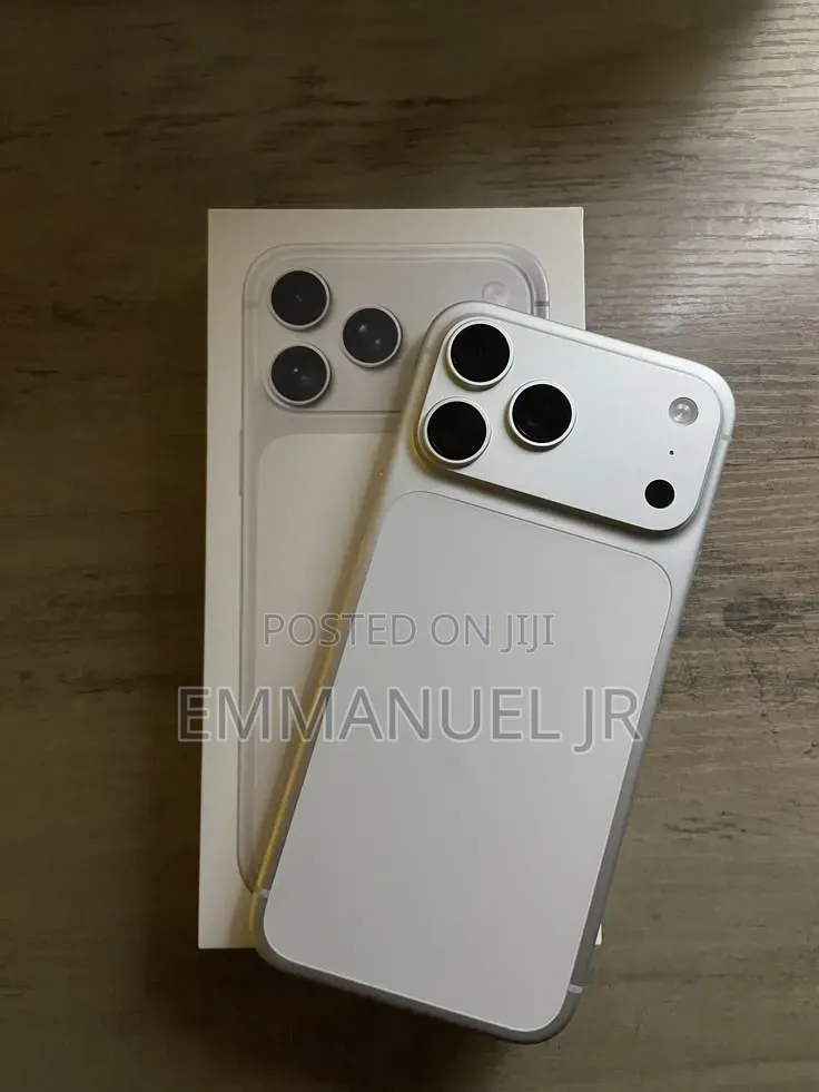 New Apple iPhone 17 Pro Max 256 GB Silver
