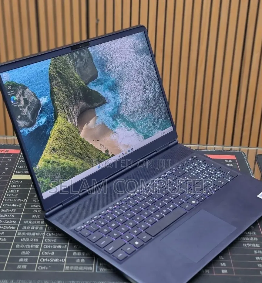 New Laptop Dell Precision 5540 16GB Intel Core i7 SSD 512GB