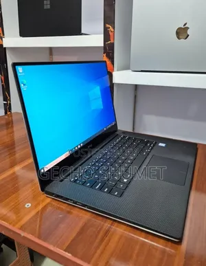New Laptop Dell XPS 15 16GB Intel Core i7 SSD 512GB