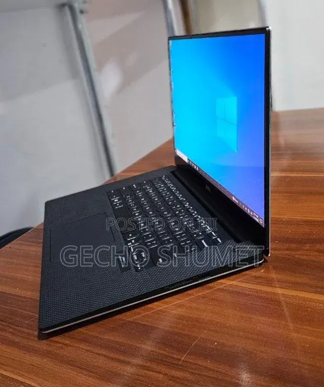 New Laptop Dell XPS 15 16GB Intel Core i7 SSD 512GB
