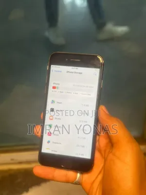 Apple iPhone 8 64 GB Black