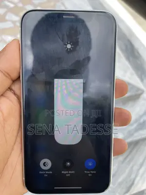 Apple iPhone XR 64 GB White