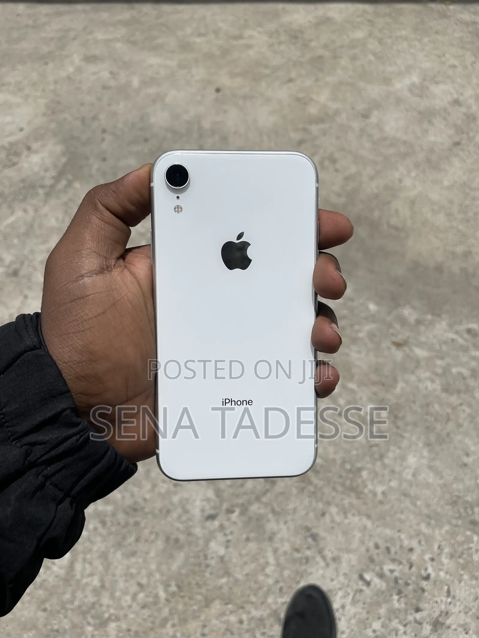 Apple iPhone XR 64 GB White