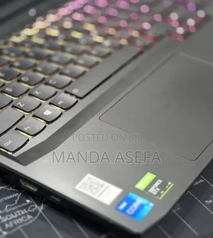 New Laptop Lenovo 8GB Intel Core i5 SSD 512GB