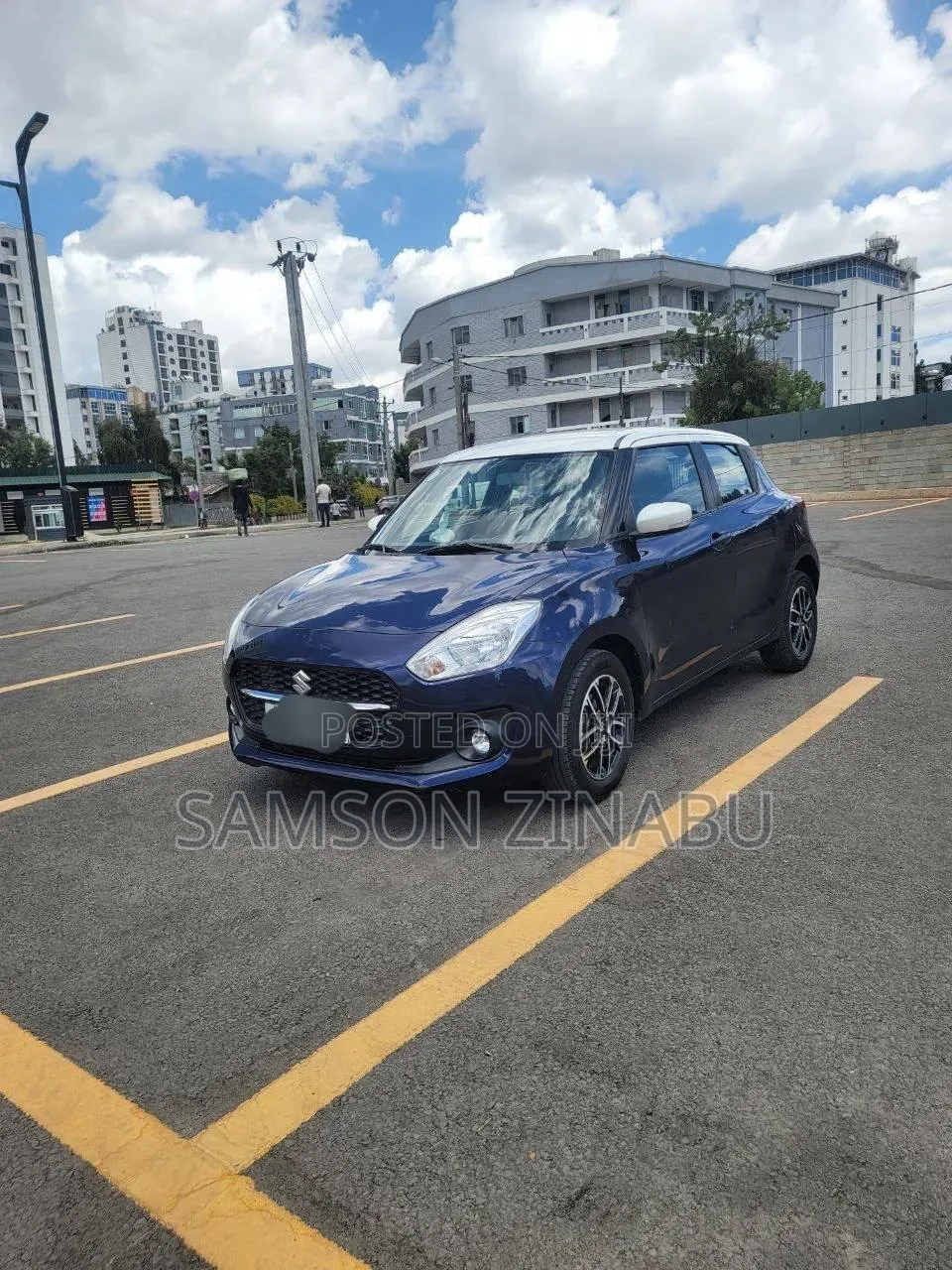 Suzuki Swift 2021 Blue