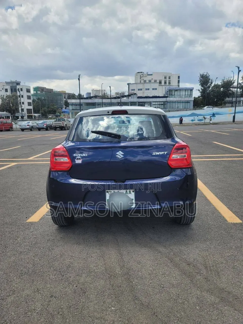 Suzuki Swift 2021 Blue