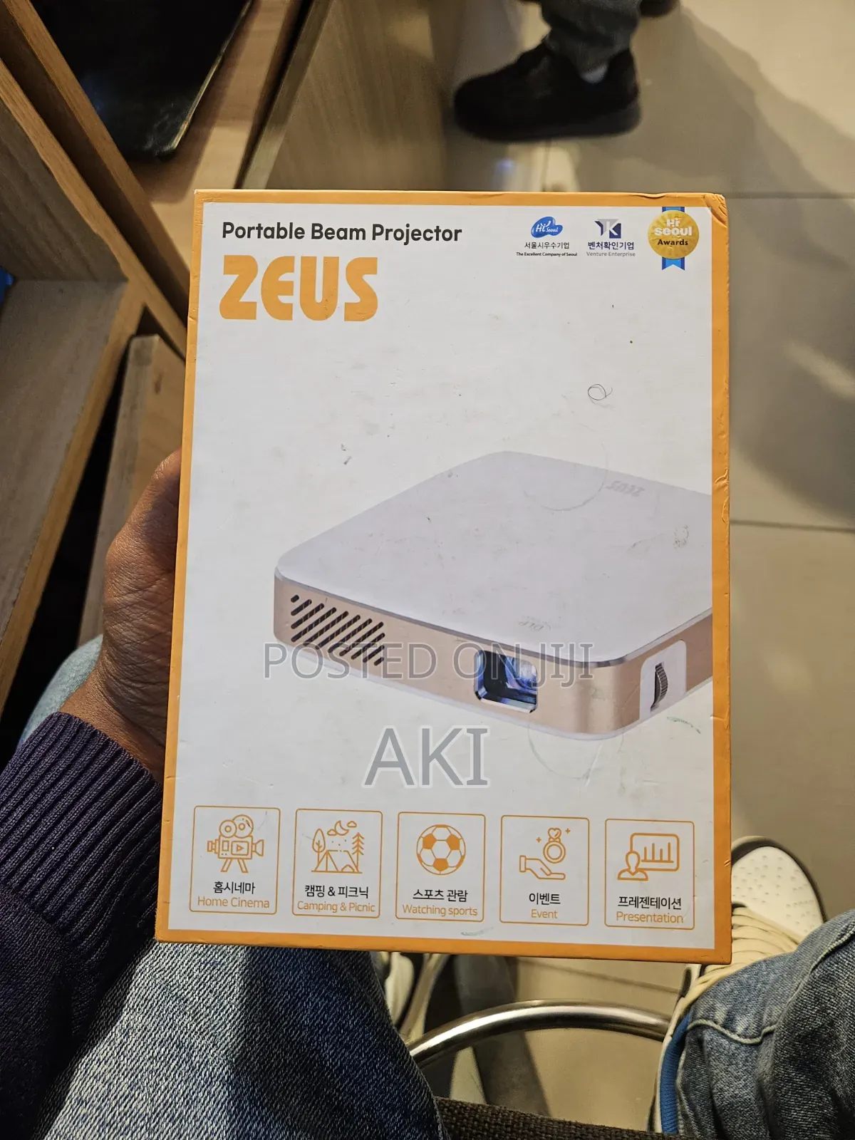 Zeus Portable Beam Projector