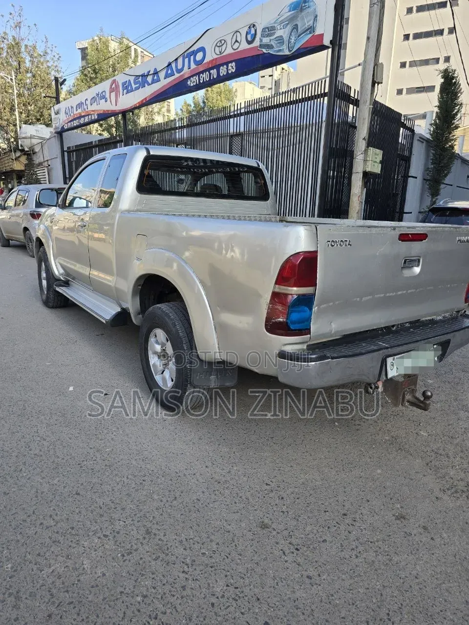 Toyota Hilux 2008 Gray