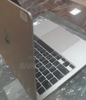 New Laptop Apple MacBook Air 2023 M2 16GB Apple M2 SSD 1T