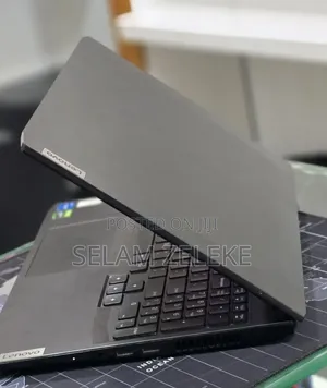 New Laptop Lenovo 8GB Intel Core i5 SSD 512GB