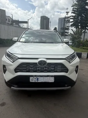 Toyota RAV4 2020 White