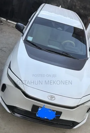 Toyota bZ4X 2023 White