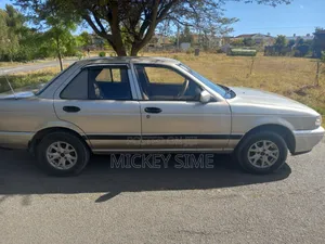 Nissan Sentra 1.6 1994 Gold