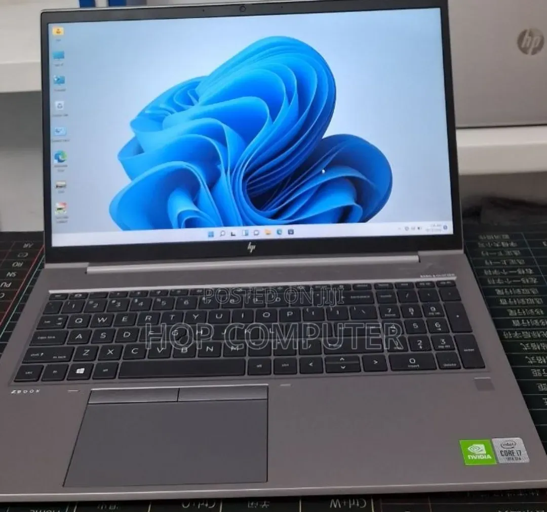 New Laptop HP ZBook 14 16GB Intel Core i7 SSD 512GB