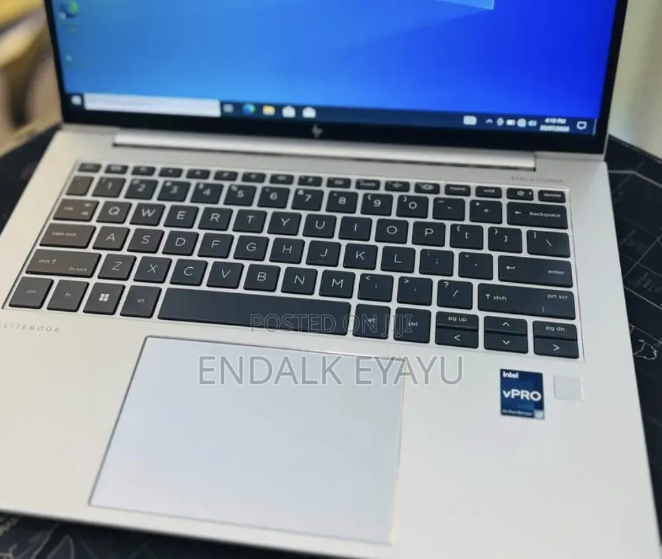 New Laptop HP EliteBook 840 G9 16GB Intel Core i7 SSD 512GB