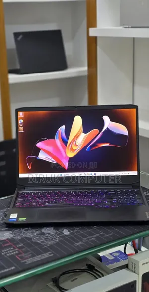 New Laptop Lenovo IdeaPad Flex 15 8GB Intel Core i5 SSD 512GB